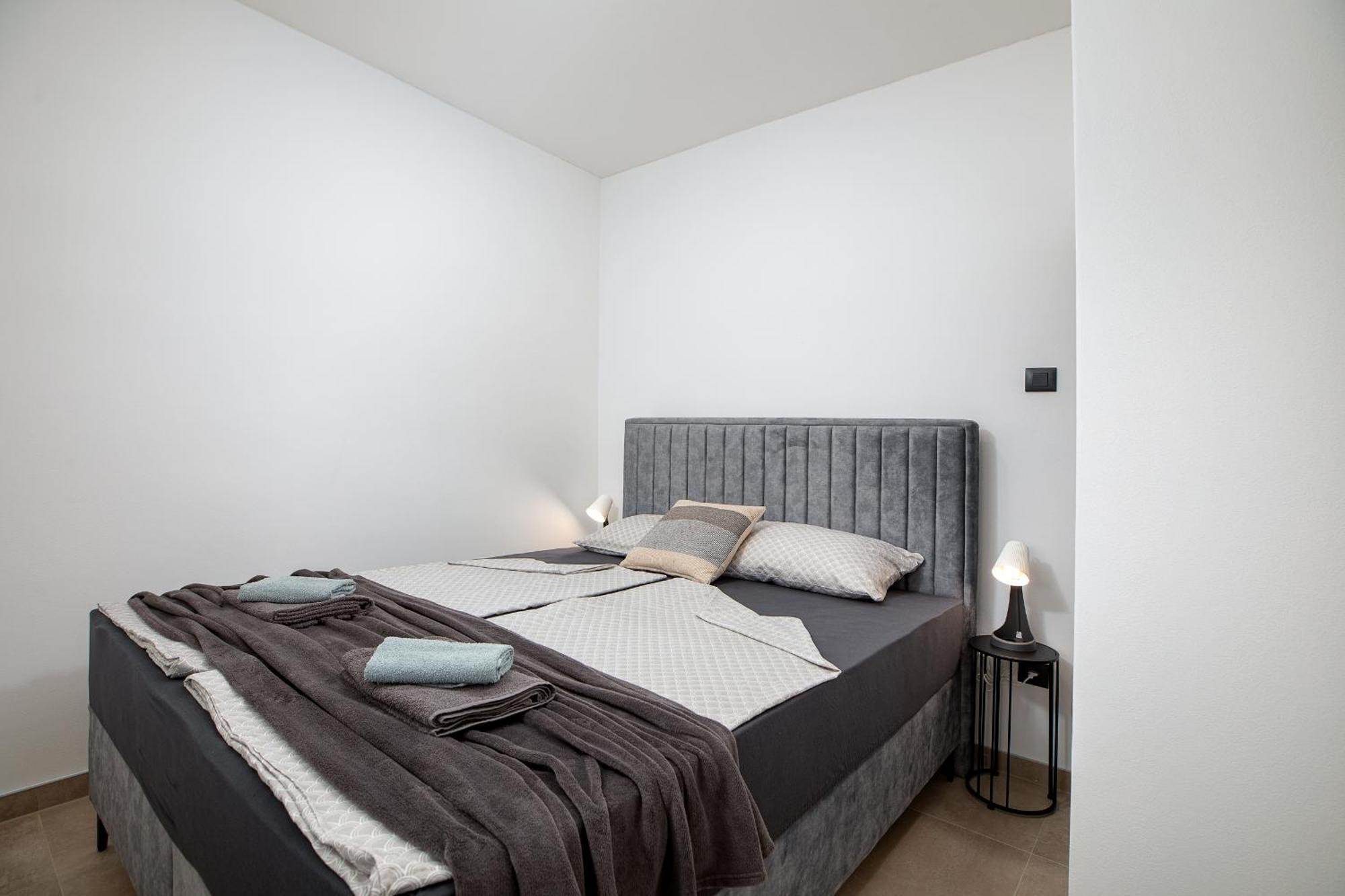 Apartmani Magdalena Pula Exterior photo